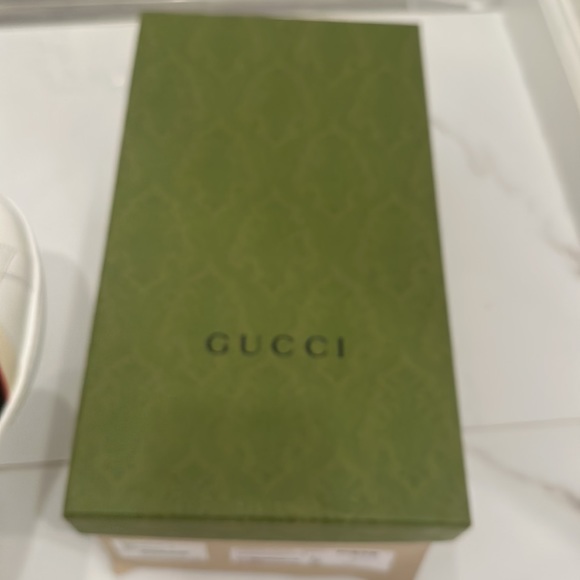 Brand new men’s Gucci shoes size 8.5 - Picture 5 of 7